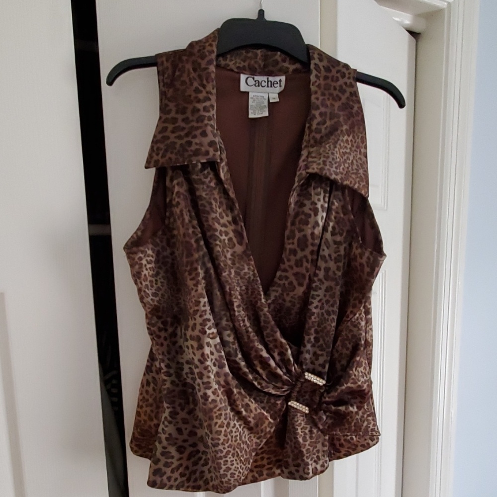 Sleeveless wrap top